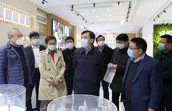 高鷹忠、張波一行赴物產(chǎn)中大特種電纜研究院開(kāi)展“三服務(wù)”活動(dòng)